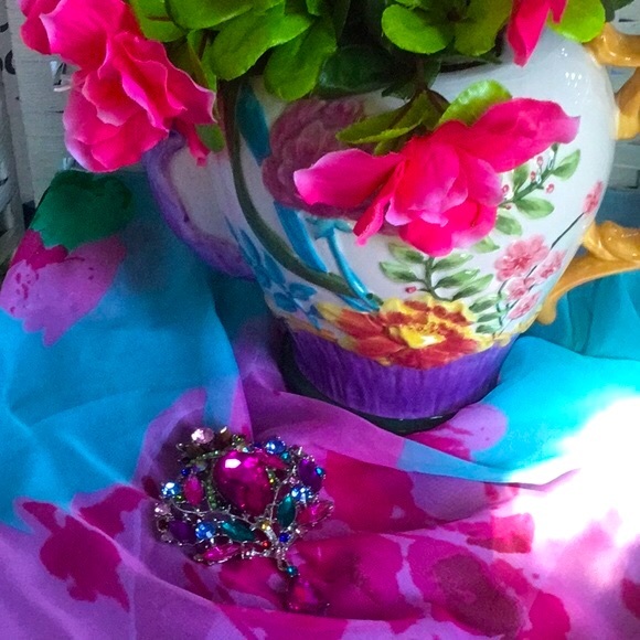 Blue Purple Fuchsia Pink Rhinestone Crystal Brooch Pin   🌸NEW 🌸  💜💙💝 - Picture 13 of 16